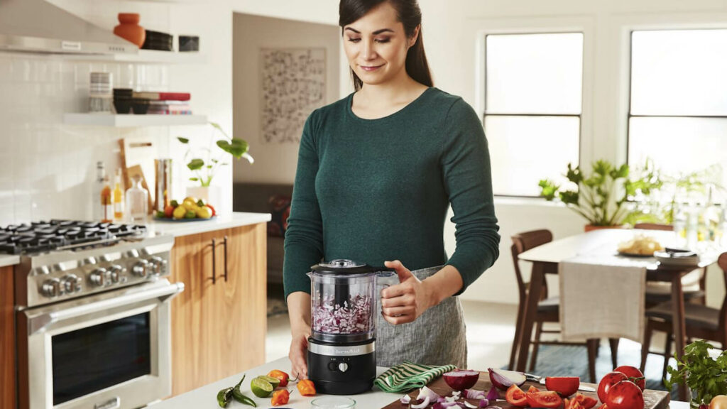 Must-Have Kitchen Gadgets for Busy Home Cooks