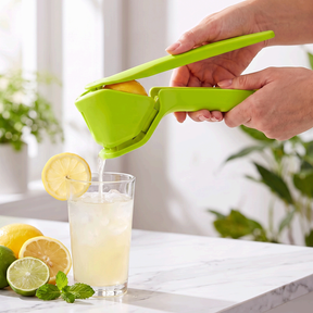 Fold-Flat Lemon Squeezer in green