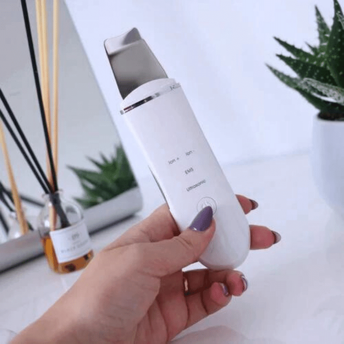 Ultrasonic Face Scrubber | Pore Purifier